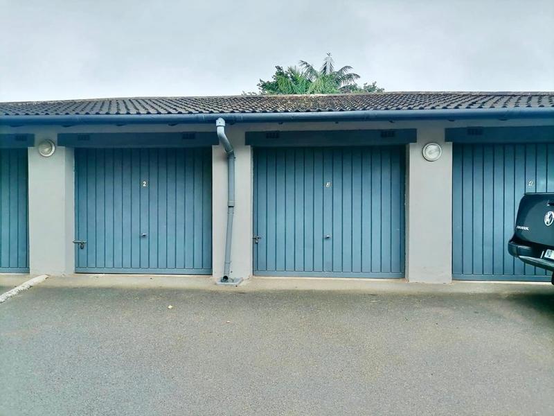 2 Bedroom Property for Sale in Amanzimtoti KwaZulu-Natal