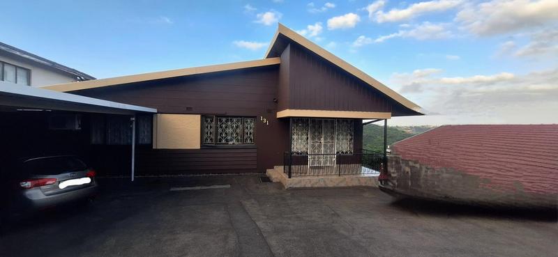 6 Bedroom Property for Sale in Reservoir Hills KwaZulu-Natal