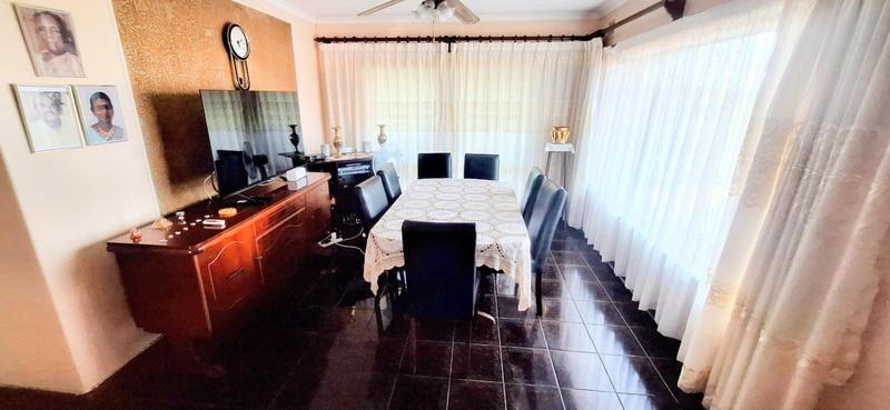 6 Bedroom Property for Sale in Reservoir Hills KwaZulu-Natal