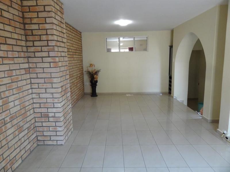 6 Bedroom Property for Sale in Reservoir Hills KwaZulu-Natal