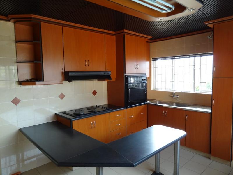 6 Bedroom Property for Sale in Reservoir Hills KwaZulu-Natal