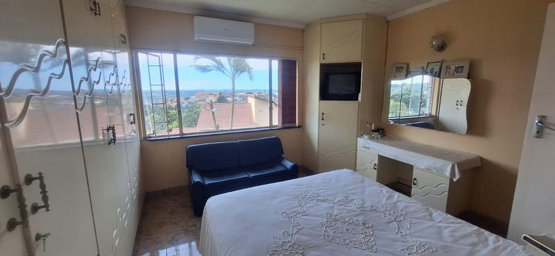 6 Bedroom Property for Sale in Reservoir Hills KwaZulu-Natal