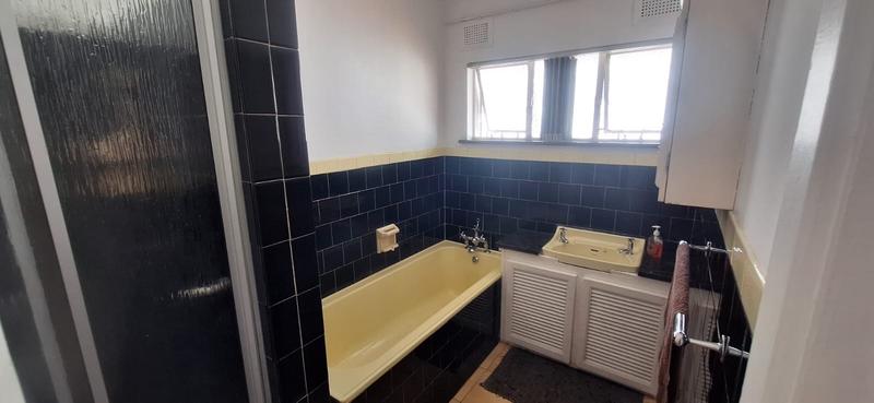 6 Bedroom Property for Sale in Reservoir Hills KwaZulu-Natal