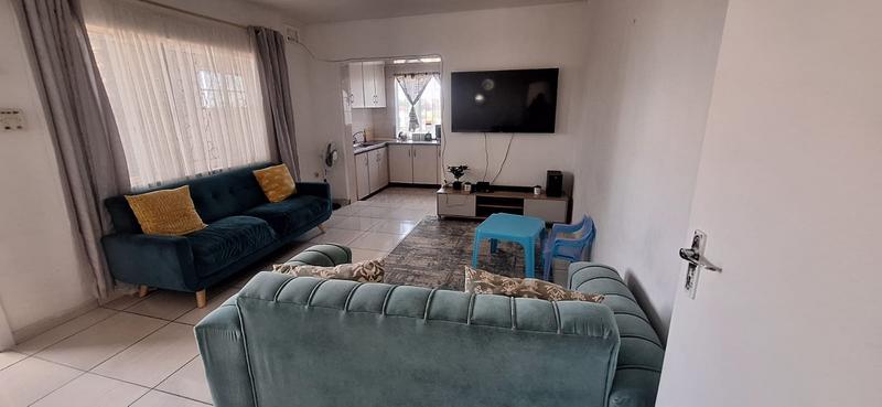 6 Bedroom Property for Sale in Reservoir Hills KwaZulu-Natal