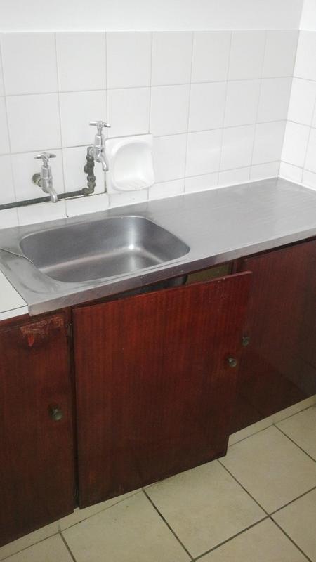 To Let 1 Bedroom Property for Rent in Windermere KwaZulu-Natal