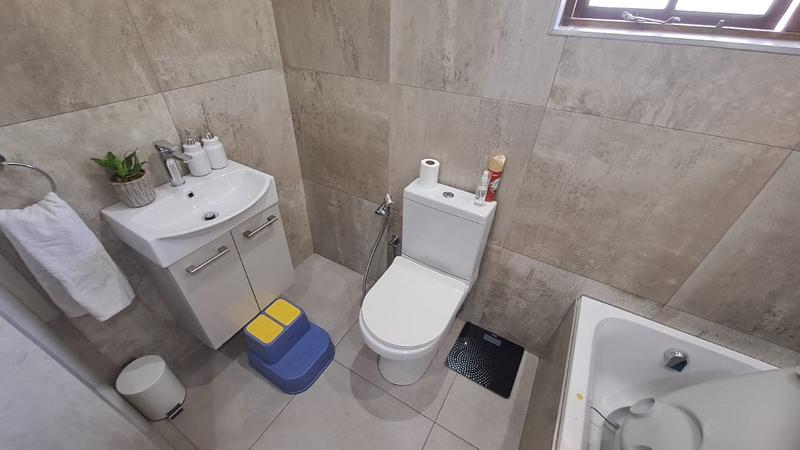 3 Bedroom Property for Sale in Essenwood KwaZulu-Natal