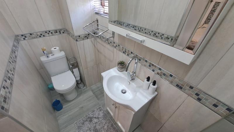3 Bedroom Property for Sale in Essenwood KwaZulu-Natal