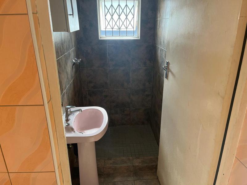To Let 2 Bedroom Property for Rent in Hillary KwaZulu-Natal