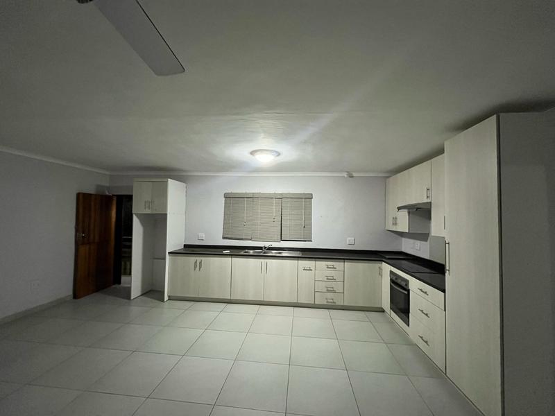 1 Bedroom Property for Sale in Crestview KwaZulu-Natal