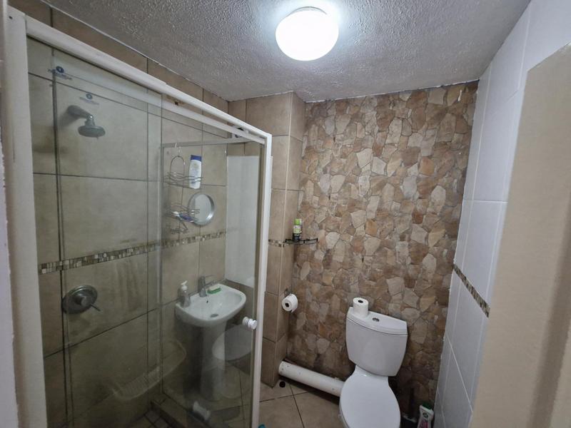 To Let 3 Bedroom Property for Rent in Amanzimtoti KwaZulu-Natal
