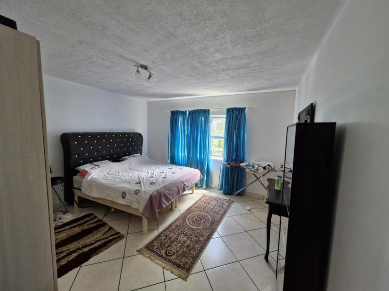 To Let 3 Bedroom Property for Rent in Amanzimtoti KwaZulu-Natal
