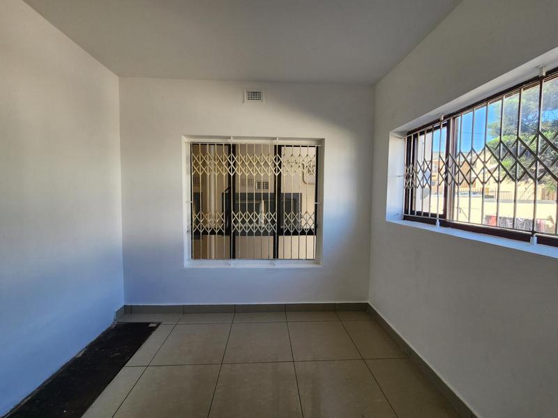 To Let 3 Bedroom Property for Rent in Overport KwaZulu-Natal
