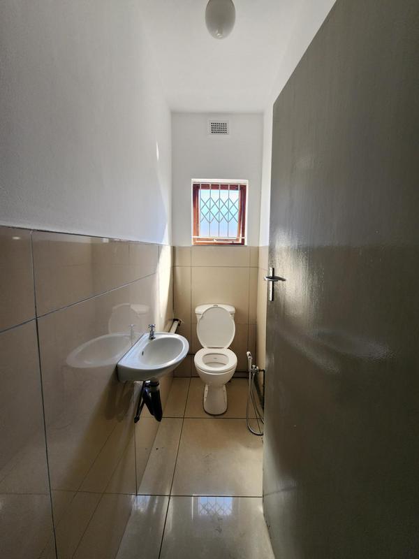To Let 3 Bedroom Property for Rent in Overport KwaZulu-Natal