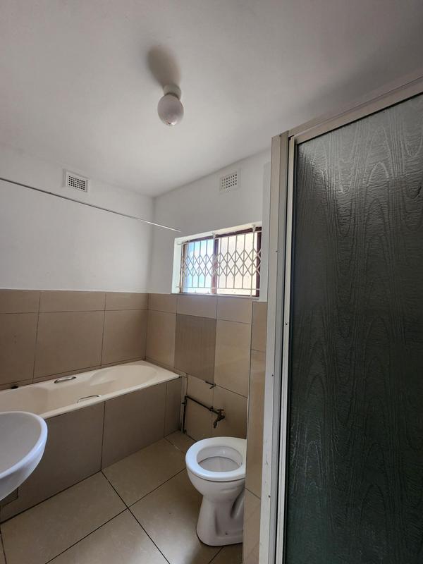 To Let 3 Bedroom Property for Rent in Overport KwaZulu-Natal