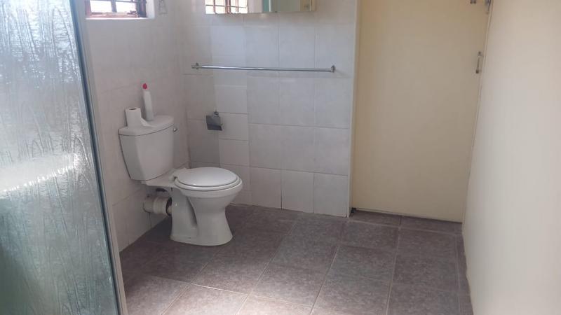 2 Bedroom Property for Sale in Mount Vernon KwaZulu-Natal