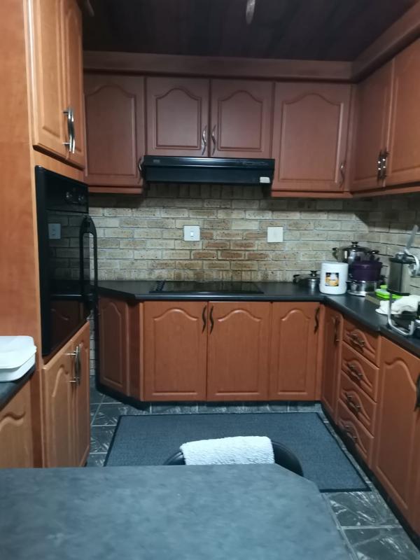 To Let 3 Bedroom Property for Rent in Crossmoor KwaZulu-Natal