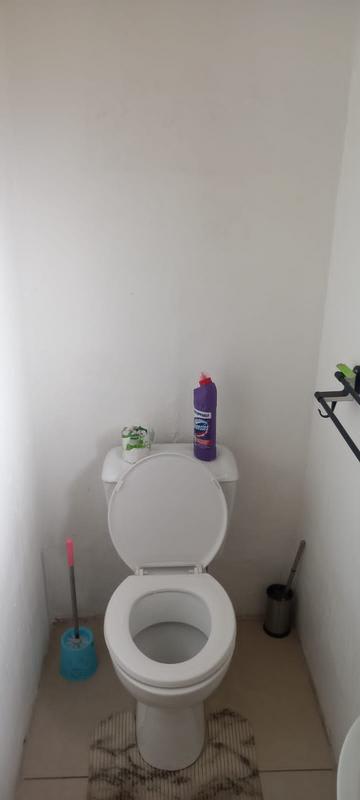 1 Bedroom Property for Sale in Malvern KwaZulu-Natal