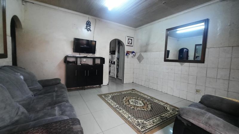 6 Bedroom Property for Sale in Clayfield KwaZulu-Natal