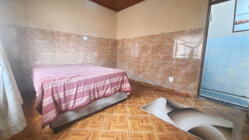 6 Bedroom Property for Sale in Clayfield KwaZulu-Natal