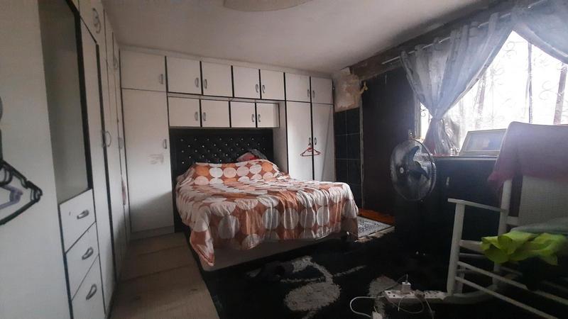 6 Bedroom Property for Sale in Clayfield KwaZulu-Natal