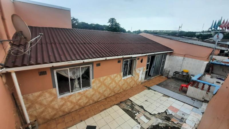 6 Bedroom Property for Sale in Clayfield KwaZulu-Natal