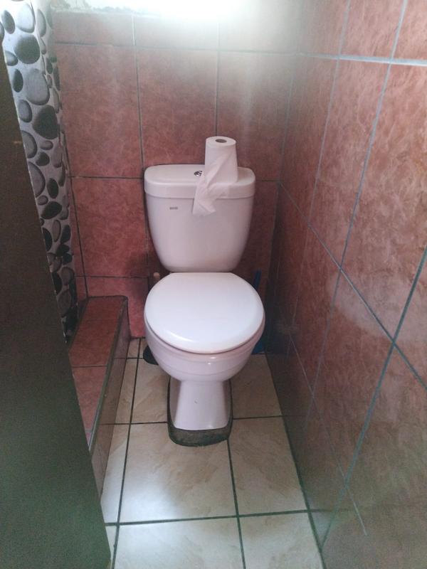 To Let 1 Bedroom Property for Rent in Grove End KwaZulu-Natal