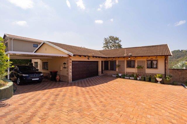6 Bedroom Property for Sale in Northdene KwaZulu-Natal