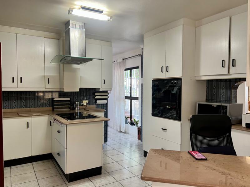 10 Bedroom Property for Sale in Reservoir Hills KwaZulu-Natal