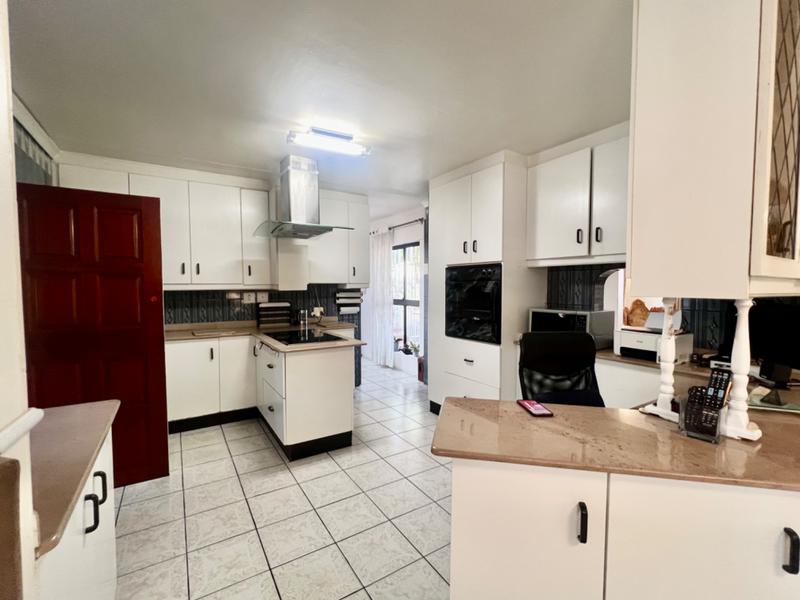 10 Bedroom Property for Sale in Reservoir Hills KwaZulu-Natal