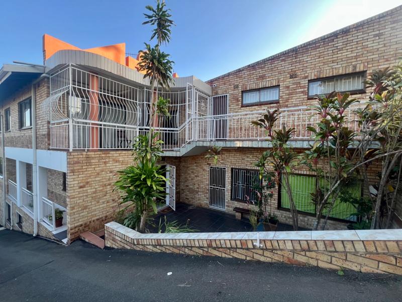 10 Bedroom Property for Sale in Reservoir Hills KwaZulu-Natal