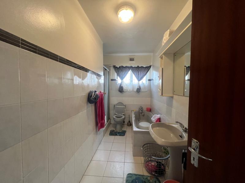 10 Bedroom Property for Sale in Reservoir Hills KwaZulu-Natal