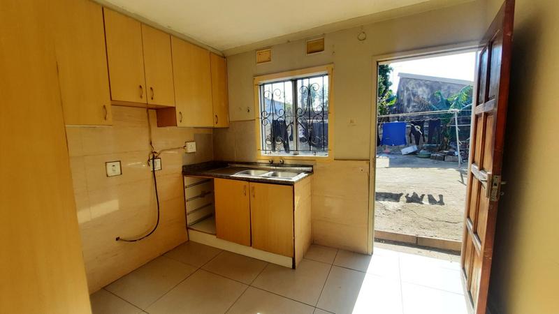 To Let 2 Bedroom Property for Rent in Trenance Manor KwaZulu-Natal
