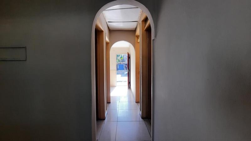 To Let 2 Bedroom Property for Rent in Trenance Manor KwaZulu-Natal