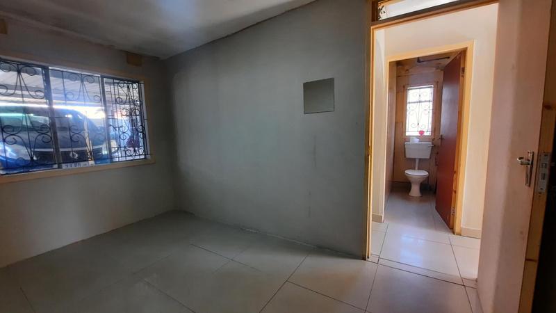To Let 2 Bedroom Property for Rent in Trenance Manor KwaZulu-Natal