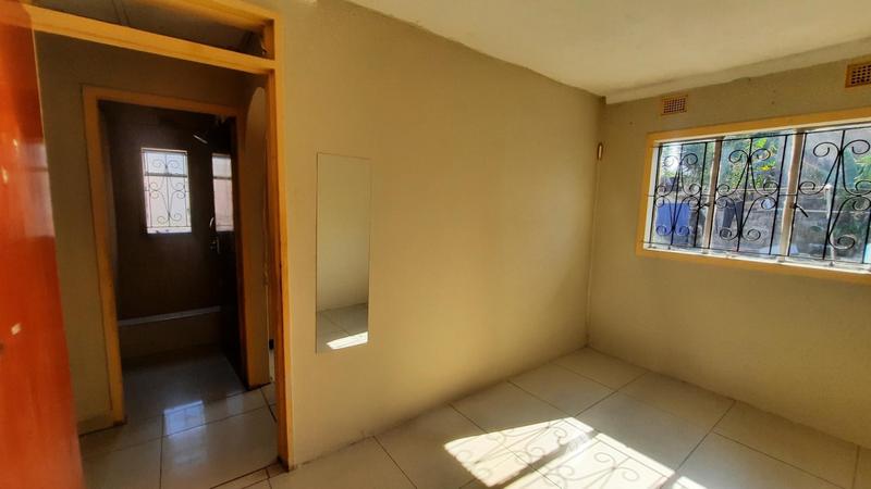 To Let 2 Bedroom Property for Rent in Trenance Manor KwaZulu-Natal