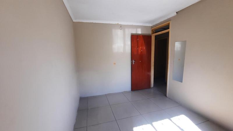 To Let 2 Bedroom Property for Rent in Trenance Manor KwaZulu-Natal