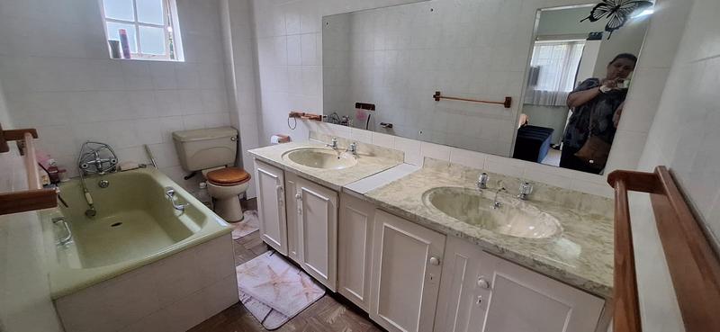 4 Bedroom Property for Sale in Glen Anil KwaZulu-Natal
