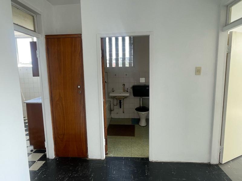 1 Bedroom Property for Sale in Windermere KwaZulu-Natal