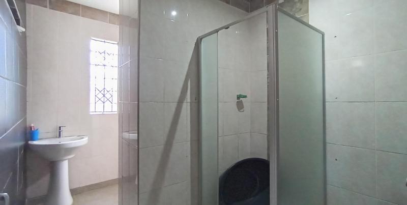 3 Bedroom Property for Sale in Umlazi KwaZulu-Natal