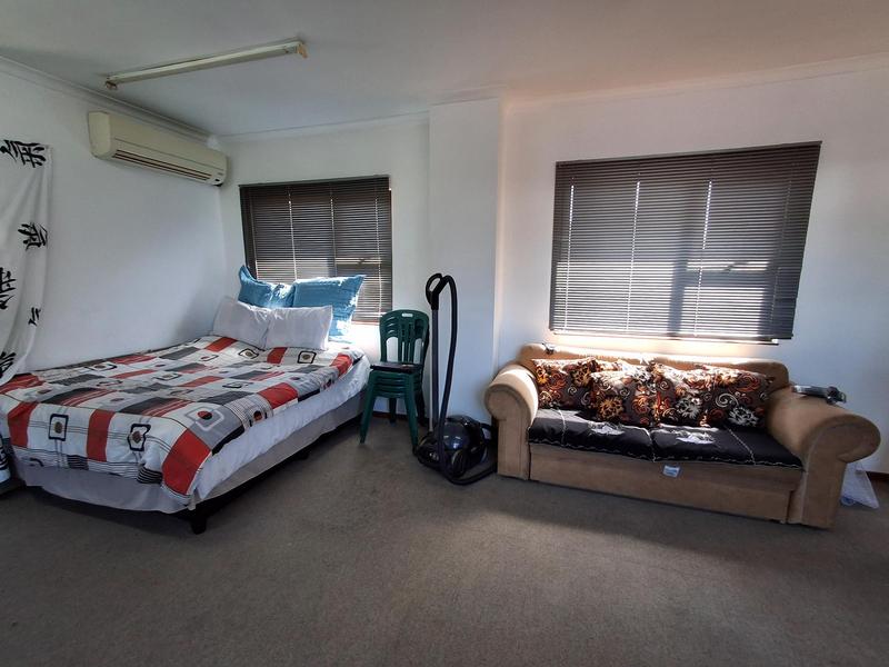 6 Bedroom Property for Sale in Doonside KwaZulu-Natal