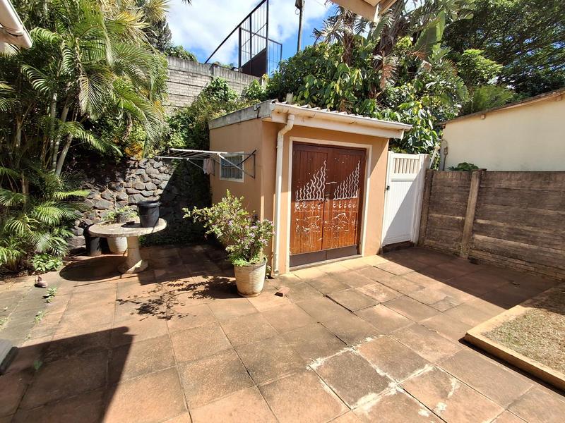 6 Bedroom Property for Sale in Doonside KwaZulu-Natal