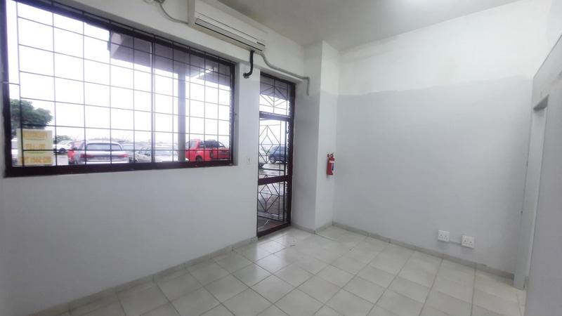 To Let commercial Property for Rent in Sunford KwaZulu-Natal