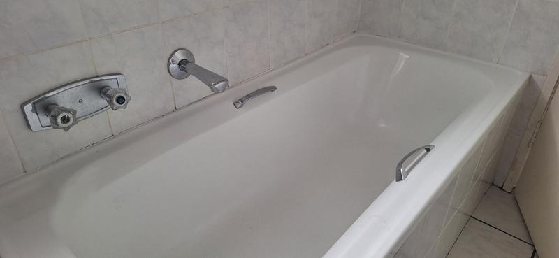 To Let 2 Bedroom Property for Rent in Freeland Park KwaZulu-Natal