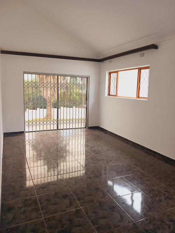 4 Bedroom Property for Sale in Uvongo KwaZulu-Natal