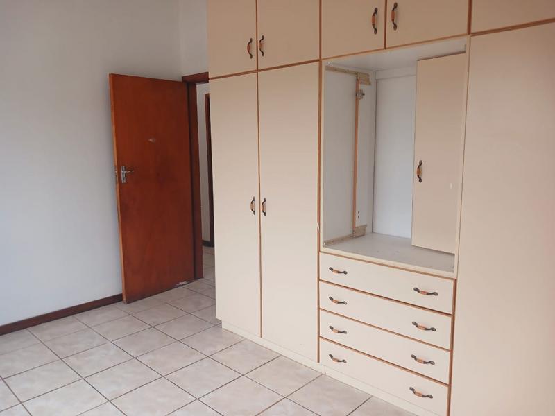 4 Bedroom Property for Sale in Uvongo KwaZulu-Natal