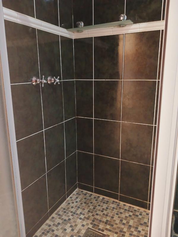 4 Bedroom Property for Sale in Uvongo KwaZulu-Natal