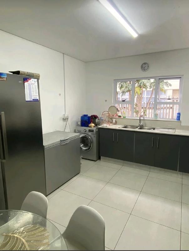 To Let 3 Bedroom Property for Rent in Essenwood KwaZulu-Natal