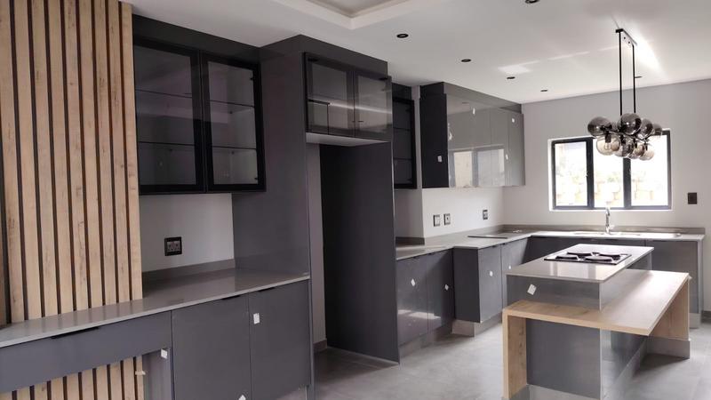 To Let 3 Bedroom Property for Rent in Malvern KwaZulu-Natal