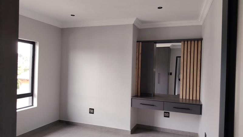 To Let 3 Bedroom Property for Rent in Malvern KwaZulu-Natal