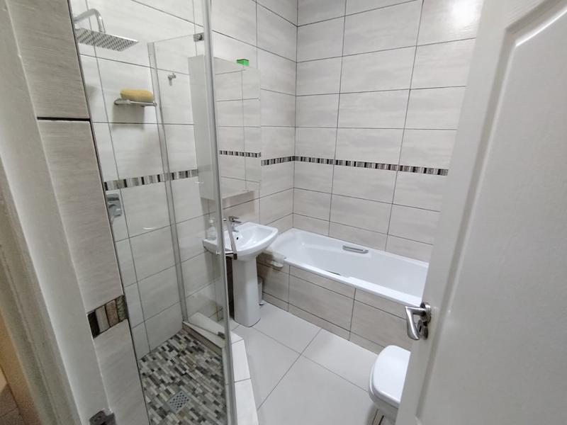 2 Bedroom Property for Sale in New Town Centre KwaZulu-Natal